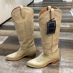 Lucchese Women’s Cream Willow Cowgirl Boots